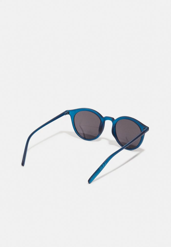 STATEN SUNGLASSES UNISEX - Sunglasses - blue Best reviews of 🔔 Icon Brand STATEN 👓 SUNGLASSES UNISEX - 👓 SUNGLASSES - Blue ⭐ -Icon Brand 32451b7efd5f4f63bdafcecb5bb95367
