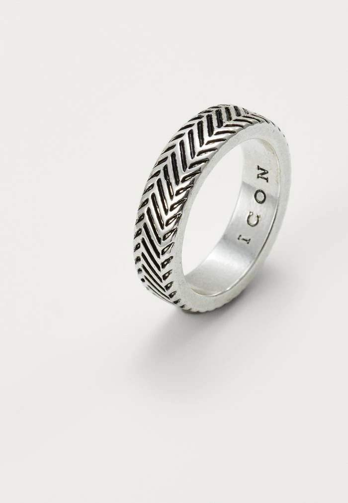 HERRING BONE BAND RING - Ring - silver-coloured Flash Sale β€οΈ Icon Brand HERRING BONE BAND RING - Ring - Silver-coloured π₯° -Icon Brand 556ffafac81244d38d7f22be02819fc0