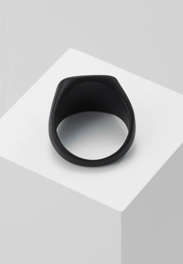 SQUARED SIGNET - Ring - black Discount ✔️ Icon Brand SQUARED SIGNET - Ring - Black ⌛ -Icon Brand 5d0ae64e051e4b20b798124b04b0af02
