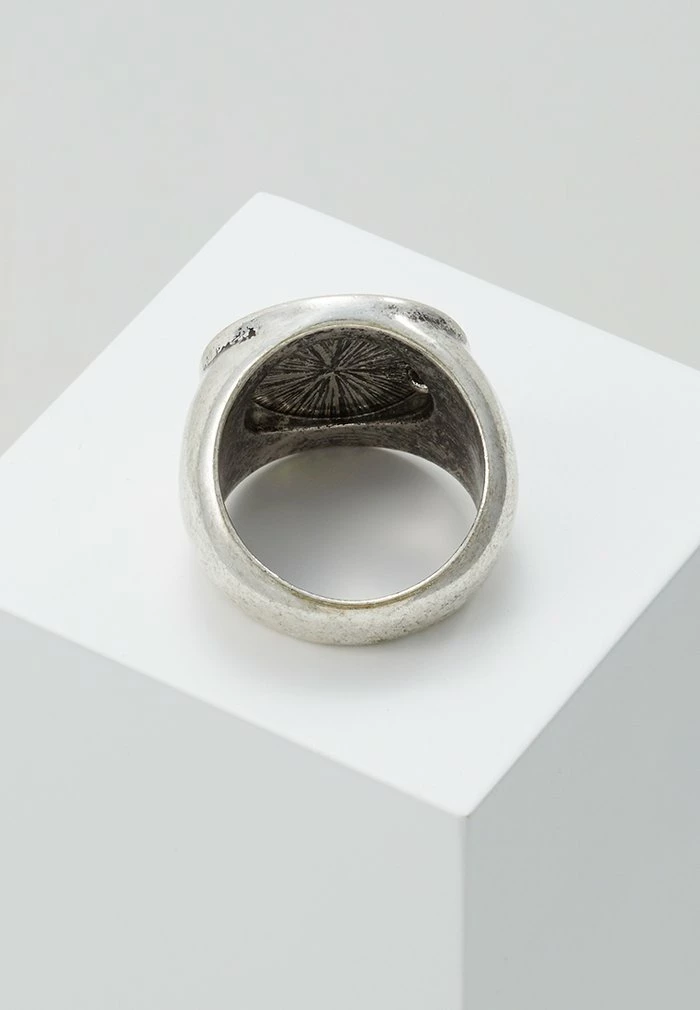 HALF PENNY SIGNET - Ring - silver-coloured Cheapest π Icon Brand HALF PENNY SIGNET - Ring - Silver-coloured β -Icon Brand 7a6056bec95d4b48a7af4f752e70e293