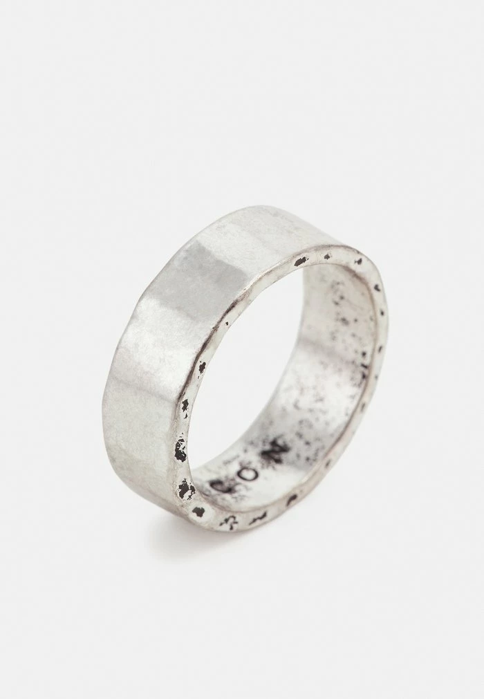 BRUTALIST TEXTURED BAND - Ring - silver-coloured Top 10 ๐งจ Icon Brand BRUTALIST TEXTURED BAND - Ring - Silver-coloured ๐ -Icon Brand c5df5cccfbbb40859391647fe243aad1