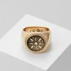 Promo โ Icon Brand VASCO SIGNET - Ring - Gold-coloured ๐ 1 Promo โ Icon Brand VASCO SIGNET - Ring - Gold-coloured ๐ -Icon Brand cf1d45505bd843869d1d42959eb689f6